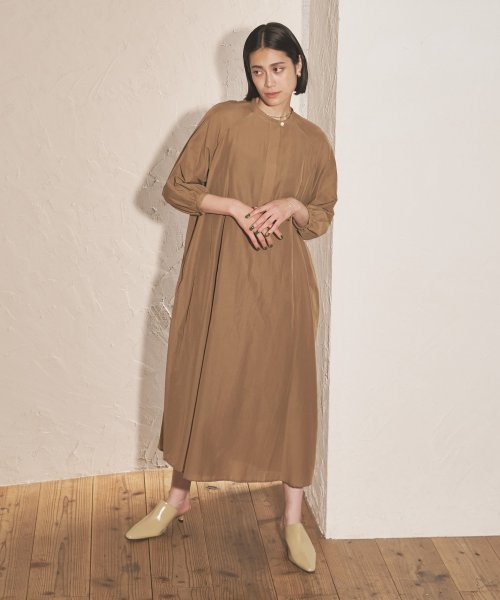 【Audrey and John Wad】インナー付き7分袖フレアワンピース 