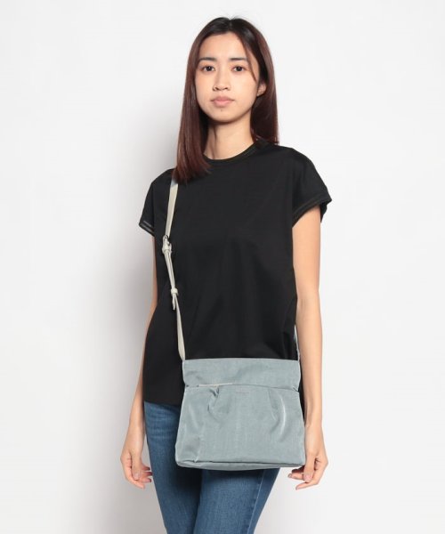 ショルダーバッグ【ラフィネ】 ショルダーバッグ【ラフィネ】 ショルダーバッグ【ラフィネ】 X1352793416(10450円)