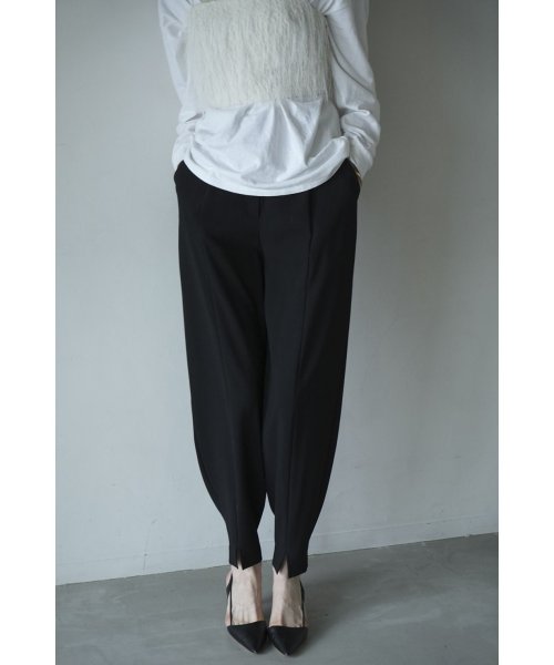 CLANE(クラネ)/SLIT HEM BALLOON PANTS/img01