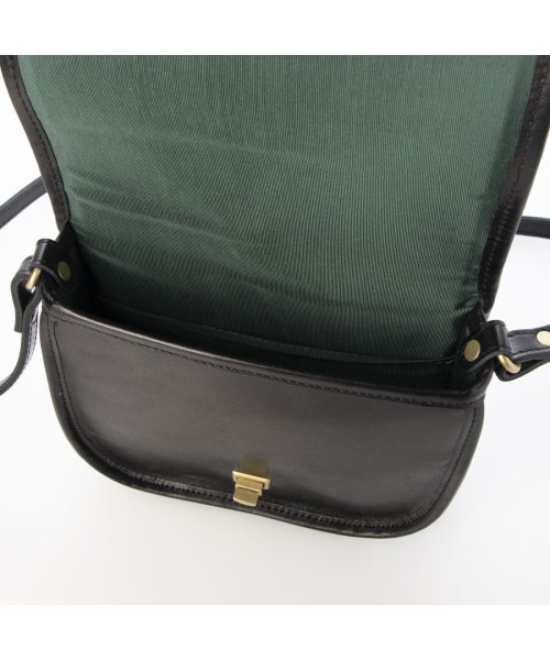 レザーショルダーバッグ ing