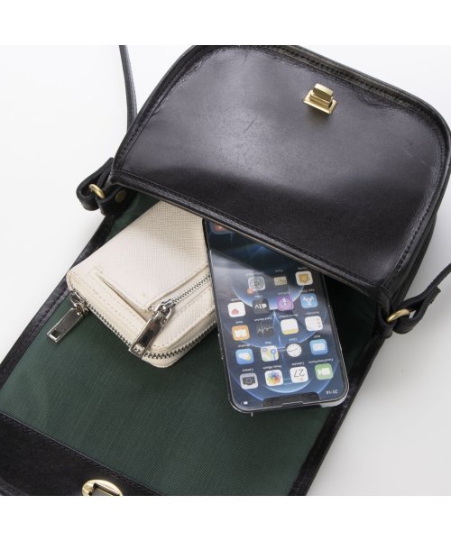 レザーショルダーバッグ ing