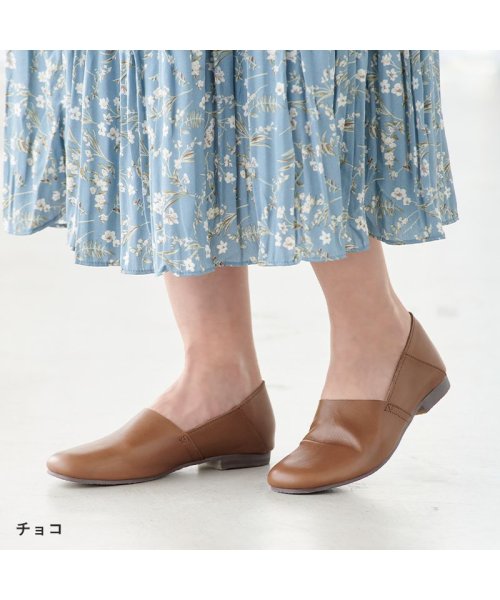 スリッポン レディース レザー 本革 牛革 柔らかい 歩きやすい 痛くない 1.4cmローヒール ぺたんこ 黒 ブラック ブラウン ホワイト オリーブ 通勤 仕