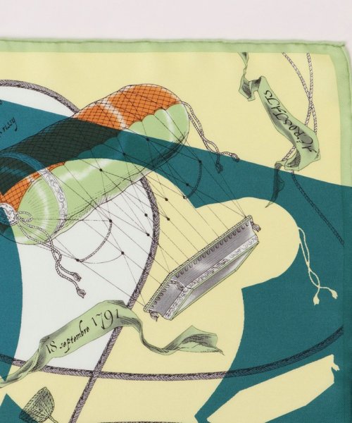 【manipuri/マニプリ】シルクプリントスカーフ65（コラージュバルーンヒストリー） 