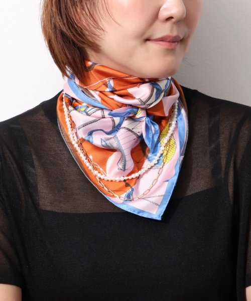 【manipuri/マニプリ】シルクプリントスカーフ65（コラージュバルーンヒストリー） 