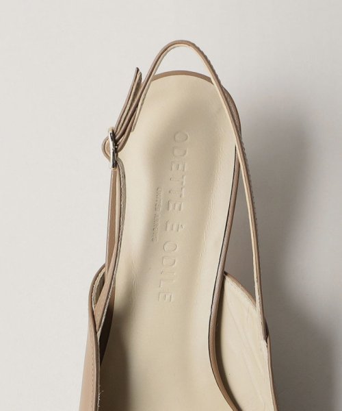 ウェーブラインバックベルト パンプス45↓↑ あらかじめご了承ください