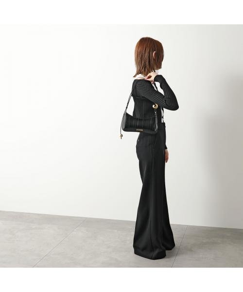 JACQUEMUS ショルダーバッグ Le Bisou Perle 231BA057 3169 JACQUEMUS ショルダーバッグ Le Bisou Perle 231BA057