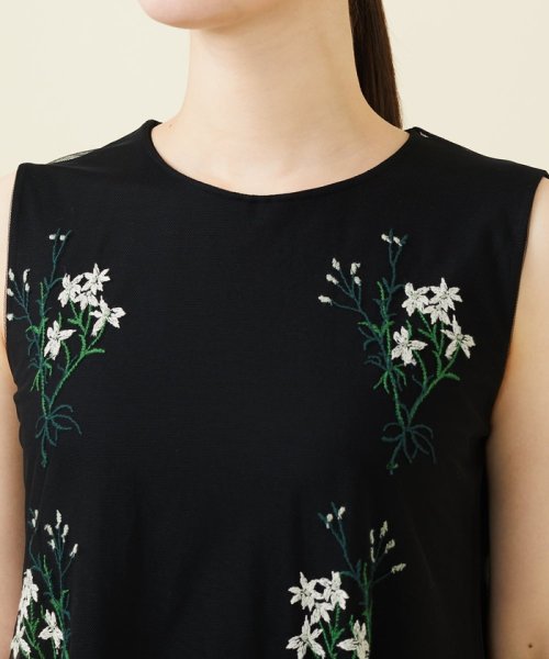 フラワー刺繍チュールノースリーブドレス 