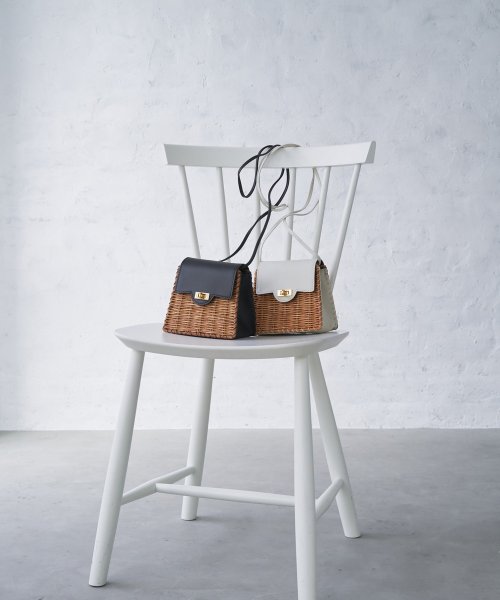 【BAGMATI】レザーコンビミニショルダーバッグ 