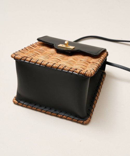 【BAGMATI】レザーコンビミニショルダーバッグ 