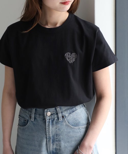 Riberry(リベリー)/ハートロゴラメ刺繍コンパクトTシャツ/img01