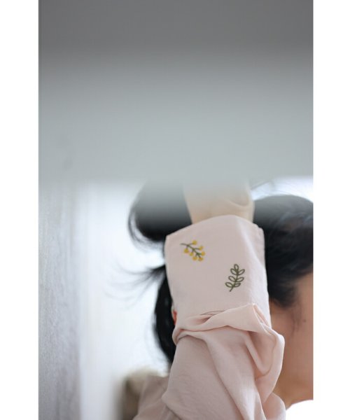 CAWAII(カワイイ)/ほっこり可愛い花刺繍のとろみ生地パジャマセット/img02