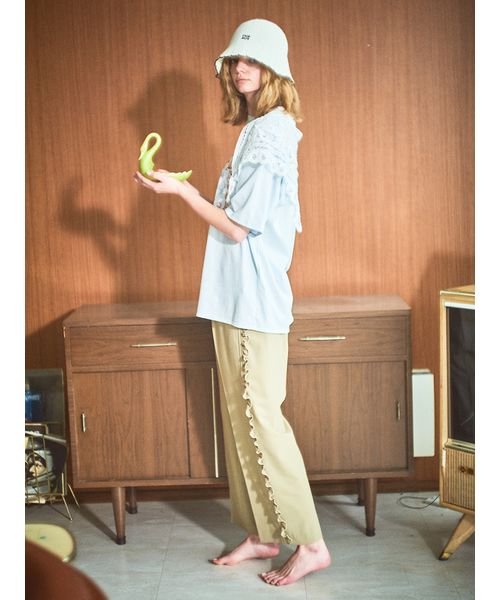 サイドフリルワイドパンツ 予めご了承ください