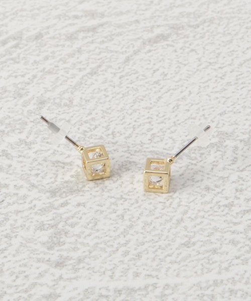 square multifaceted ピアス【1点のみ】（◇セットピアス 立体スクエア）