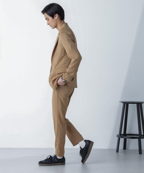 「Damerino」ライトウェイトストレッチセットアップ Damerino オン