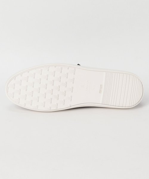 レースアップスニーカー 