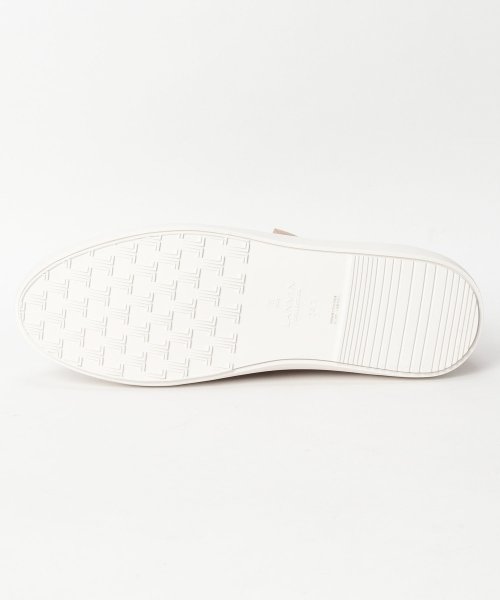 レースアップスニーカー 