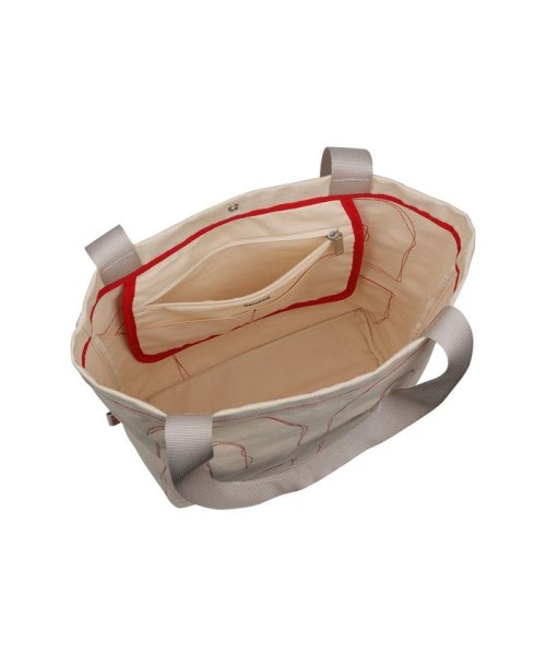 [カンペール] Ceferino トートバッグ 商品説明刺繍がポイントのオーガニックコットン製新作トート「CEFERINO(セフェリノ)」は、シューズコレクションにあるエンブロイダリー(刺繍)テクニックを取り入れたトートバッグです。本 J1399727016(10725円)