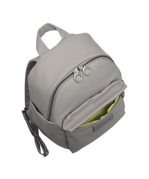 [カンペール] Letty リュック 商品説明コロンとしたフォルムの新作リュック「LETTY(レティ)」は、アクティブなシーンをスマートに、オンでもコーディネートがしやすいシリーズです。バッグ中央にはオリジナルで作ったシリコ K1444141785(11000円)