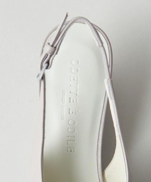 カーヴィーウェッジバックベルト パンプス45 あらかじめご了承ください