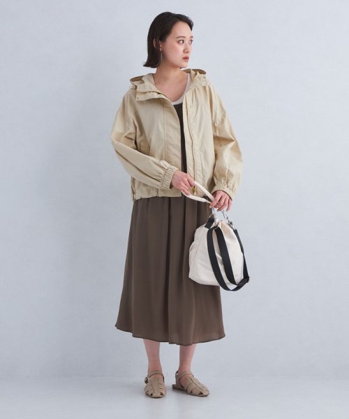 フーディ ライト ブルゾン －UVカット・撥水・ウォッシャブル－ W58 着用サイズ：M