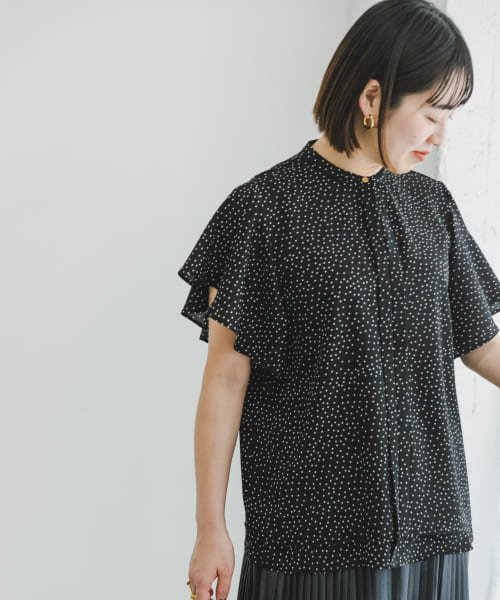 ITEMS URBANRESEARCH(アイテムズ アーバンリサーチ（レディース）)/ドットフレアブラウス/img02