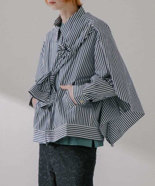 SENSE OF PLACE by URBAN RESEARCH(センスオブプレイス バイ アーバンリサーチ)/hxcyyd × SOP　ストライプフラワーコサージュシャツブルゾン(UNISEX)/img03