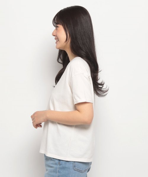 BENETTON (women)(ベネトン（レディース）)/花柄刺繍Vネック半袖Tシャツ・カットソー/img05