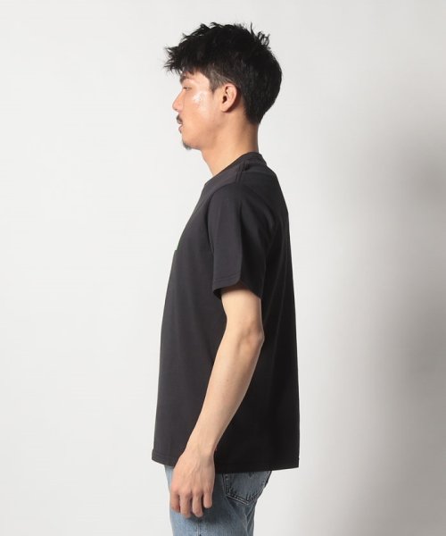 LEVI’S OUTLET(リーバイスアウトレット)/SS RELAXED FIT TEE NEON BT CAVIAR GRAPHI/img01