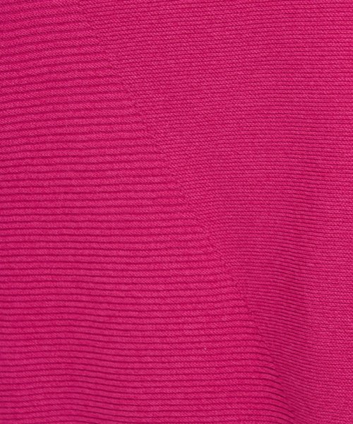 [日本製/アンサンブル対応]ホールガーメント7分袖ニット 商品説明ベーシックなデザインで着回し力抜群のニット ■デザインホールガーメント７分袖プルオーバーです。ガーターで身頃と袖に変化をつけ、シンプルながらも表情豊かなデザインとなっています。ほどよくゆ V1518944096(11550円)