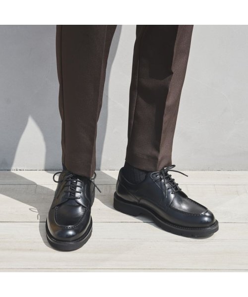 テクシーリュクス　スリムフィット | ミニマルデザイン×ラギッド厚底 | Uチップ F1205746226(9295円)