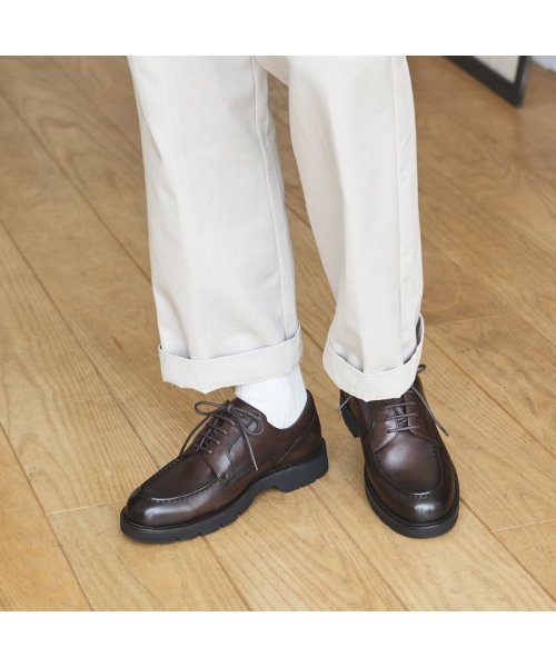 テクシーリュクス　スリムフィット | ミニマルデザイン×ラギッド厚底 | Uチップ F1205746226(9295円)