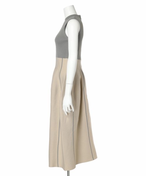 フレアニットワンピース 予めご了承ください