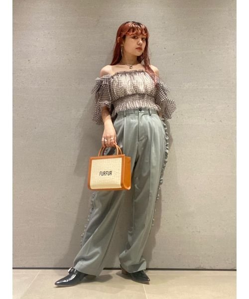 サイドフリルワイドパンツ 予めご了承ください