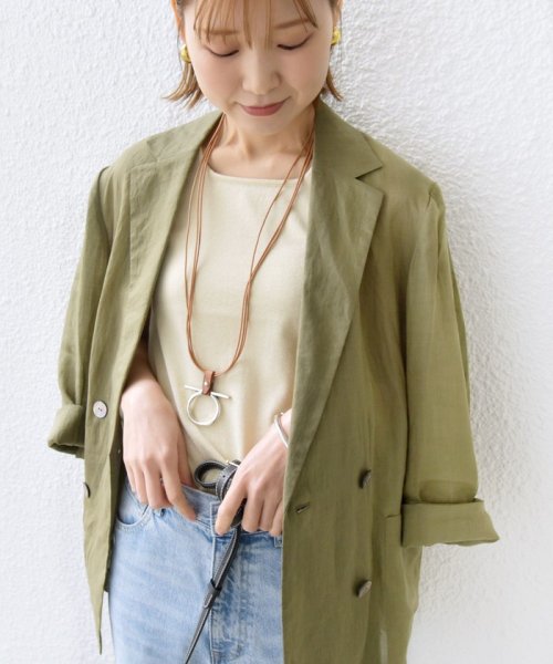 〈手洗い可能〉ラミー シアー ジャケット 商品説明―24SS―素材感とシルエットでおしゃれな着こなしが叶うジャケット■デザインテーラードのダブル W1679500724(12980円)