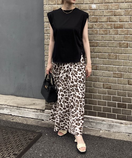 【Audrey and John Wad】レオパード柄バイアスフレアスカート 