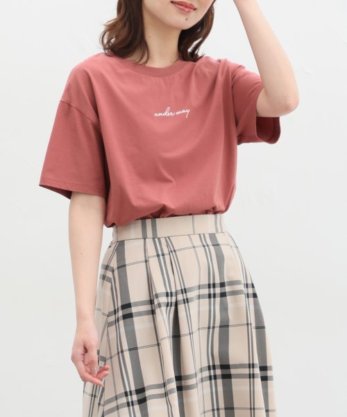 Honeys(ハニーズ)/きれいめロゴＴシャツ トップス Tシャツ レディース 半袖 ロゴ 接触冷感 夏 /img08