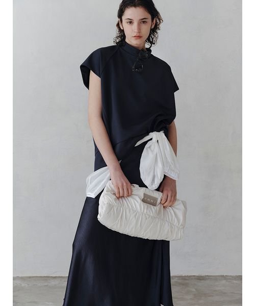 サテンナロースカート 予めご了承ください