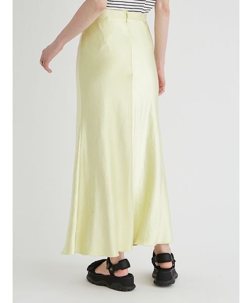 サテンナロースカート 予めご了承ください