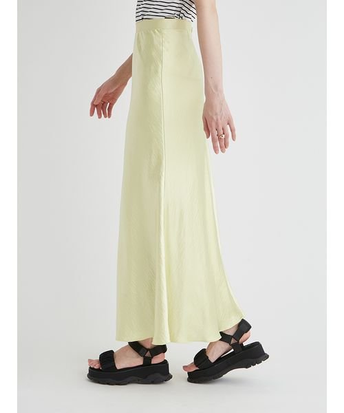 サテンナロースカート 予めご了承ください