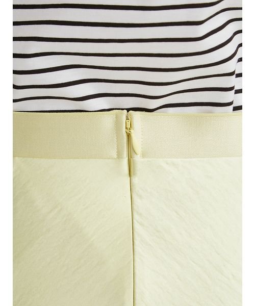 サテンナロースカート 予めご了承ください