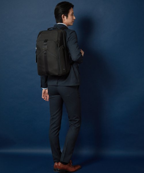 リュック・バックパック 【TUMI公式店】 メンズ ALPHA BRAVO Esports プロ・17”・バックパック モバイルバッテリー自体は本製品に含まれません