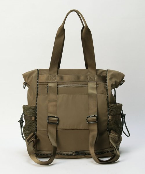 Voyager マルチポジション マキシバックパック 