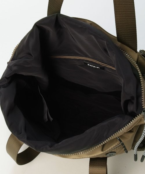 Voyager マルチポジション マキシバックパック 