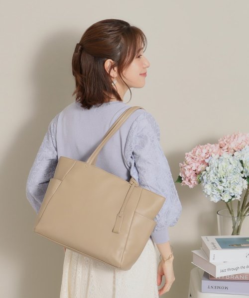 【多ポケ／ポケ7】サイドポケット軽量通勤A4トート 人気・おすすめ｜安定人気・収納便利におすすめ 期間限定割引 配送追跡可 在庫残りわずか