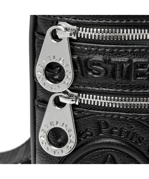 カステルバジャック ダナン バッグ ショルダーバッグ ショルダーポーチ メンズ レディース 斜めがけバッグ Danang CASTELBAJAC 45111 シンプルなデザインながらも 大胆で存在感のあるロゴが際立ち スタイリッシュな雰囲気を醸し出しています