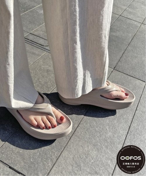 【OOFOS / ウーフォス】OOmega 人気・おすすめ｜使いやすい・旅行におすすめ 品質保証 全国発送 正規品・日本国内発送・安心保証付き