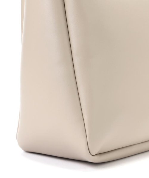 メタルバックルバルキーショルダーバッグ 人気・おすすめ｜使いやすい・旅行におすすめ セール中 全国発送 国内発送対応