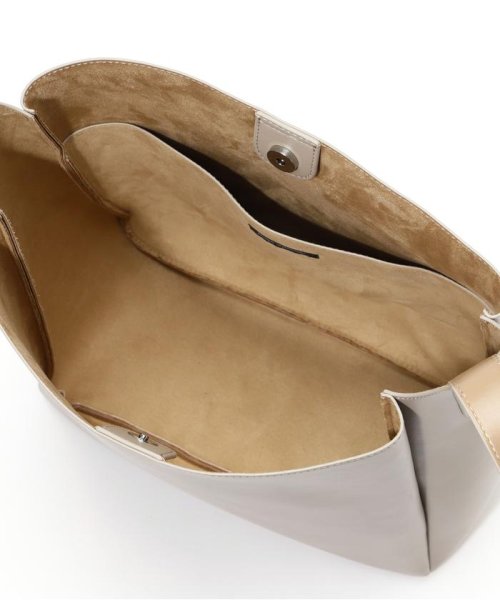 メタルバックルバルキーショルダーバッグ 人気・おすすめ｜使いやすい・旅行におすすめ セール中 全国発送 国内発送対応