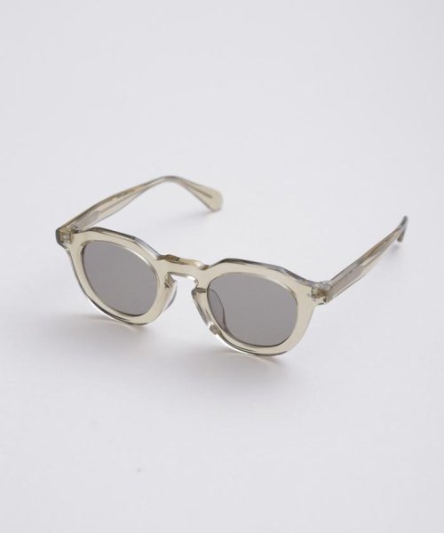 「NJ/CLUB」CARRYSTOCKKIT＆BAGスクエアアイウェア ボストン ウエリントンを融合したデザインのアイウェア フレーム上部のアウトラインが水平で ＮＪ/ＣＬＵＢ