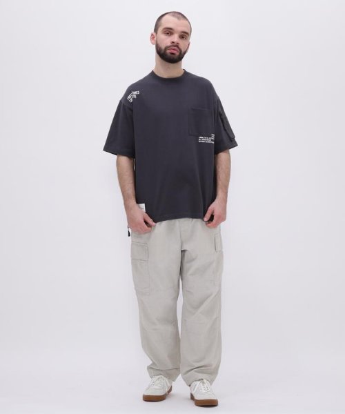 AVIREX(AVIREX)/LOOSE FIT MIL. POCKET T－SHIRT/img18